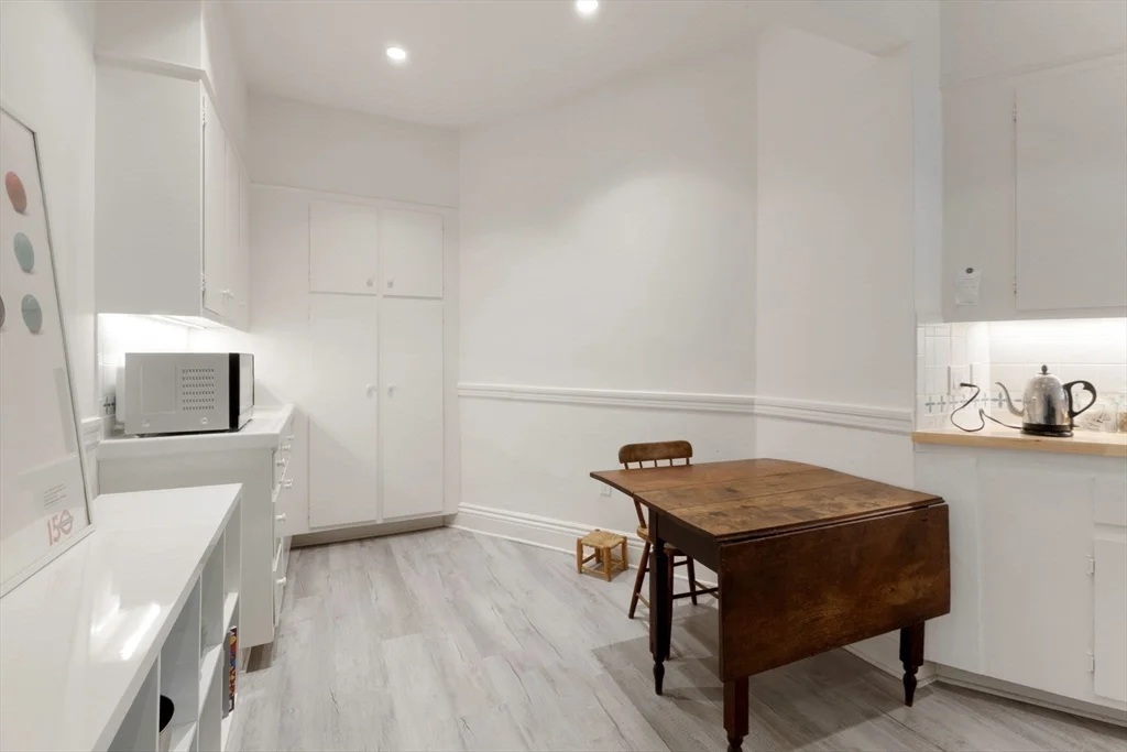 1 bed, 1 bath apartment for rent at 78 Kilsyth Unit 1, Brighton — photo 7 of 14