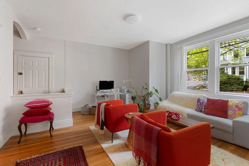 1 bed, 1 bath apartment for rent at 78 Kilsyth Unit 1, Brighton — photo 1 of 14