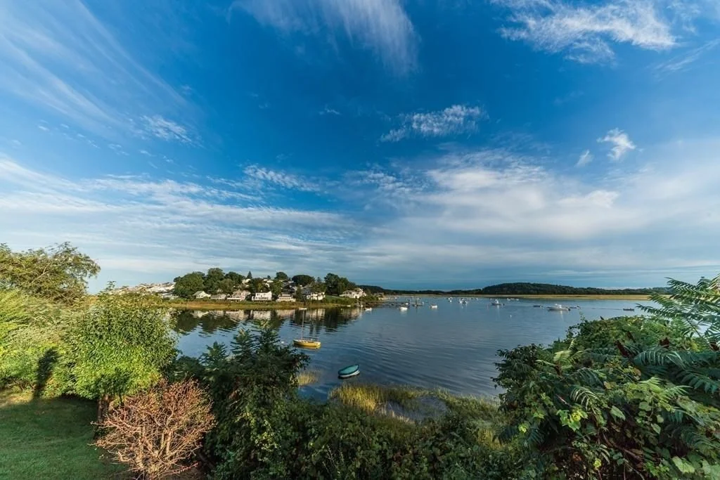 2 bed, 2 bath apartment for rent at 78 Little Neck Rd, Great Neck — photo 2 of 12