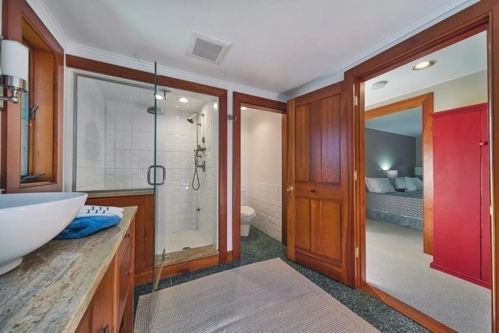2 bed, 2 bath apartment for rent at 78 Little Neck Rd, Great Neck — photo 9 of 12