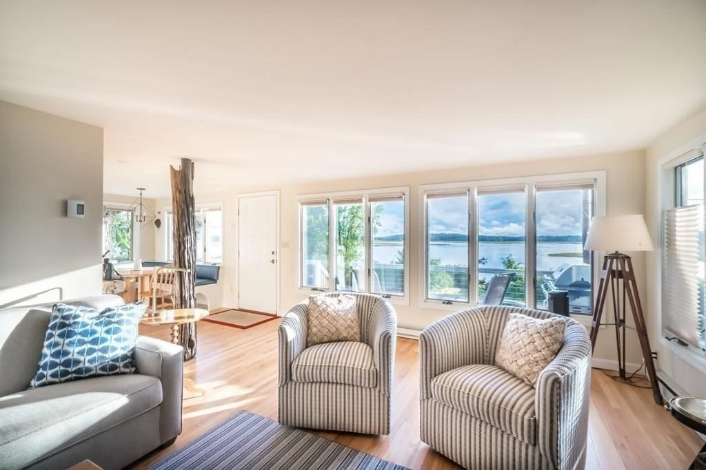 2 bed, 2 bath apartment for rent at 78 Little Neck Rd, Great Neck — photo 4 of 12