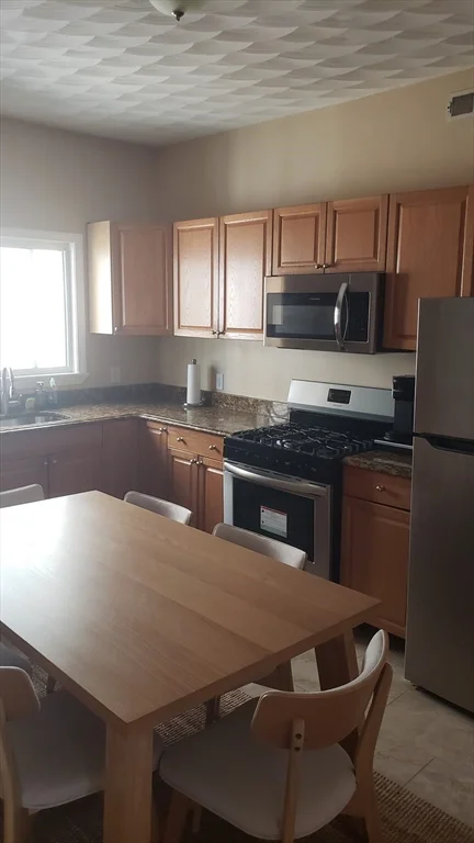 2 bed, 1 bath apartment for rent at 78 Main Unit 2, Everett