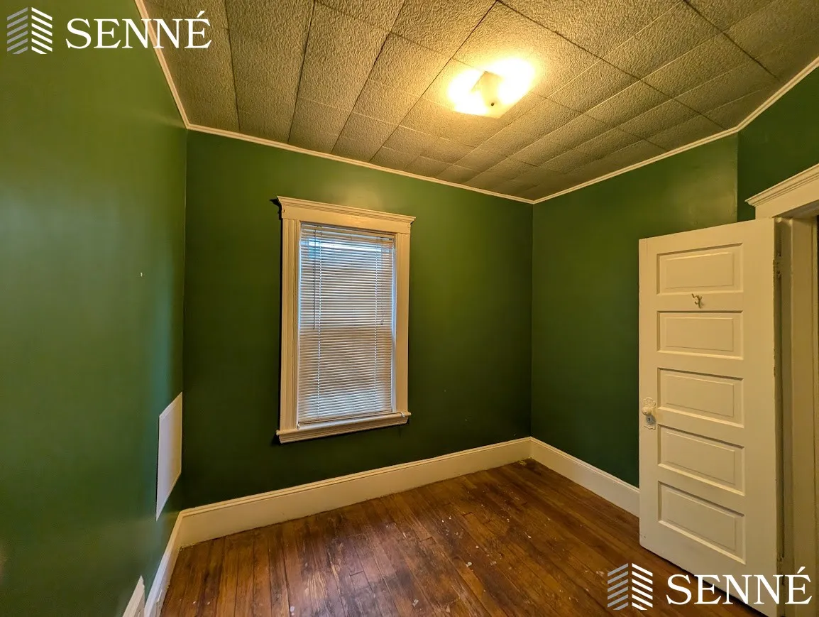 2 bed, 1 bath apartment for rent at 78 Marion St Unit 2, Ward Two — photo 7 of 9