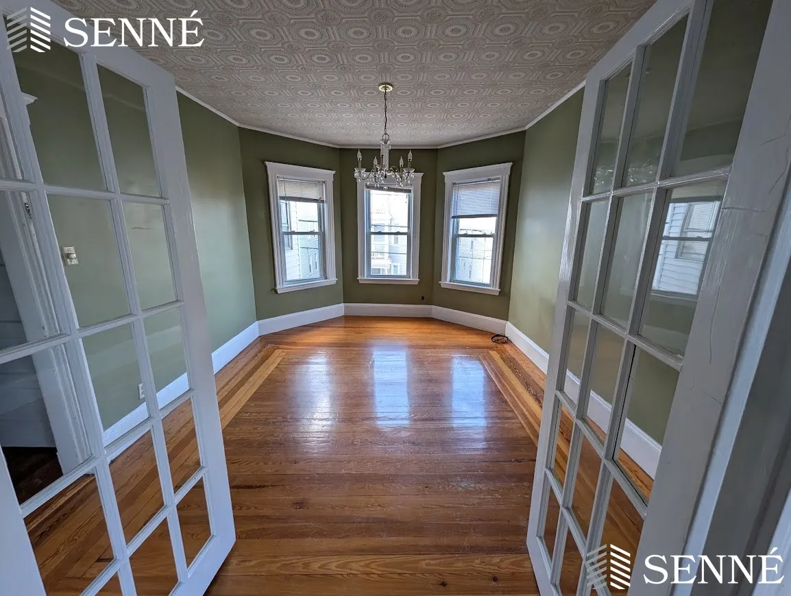 2 bed, 1 bath apartment for rent at 78 Marion St Unit 2, Ward Two — photo 4 of 9