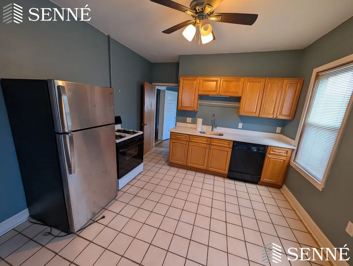 2 bed, 1 bath apartment for rent at 78 Marion St Unit 2, Ward Two — photo 1 of 9