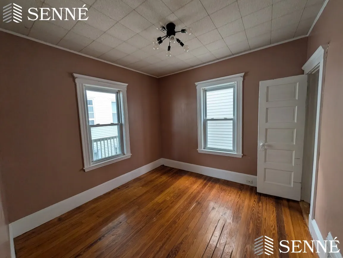 2 bed, 1 bath apartment for rent at 78 Marion St Unit 2, Ward Two — photo 6 of 9