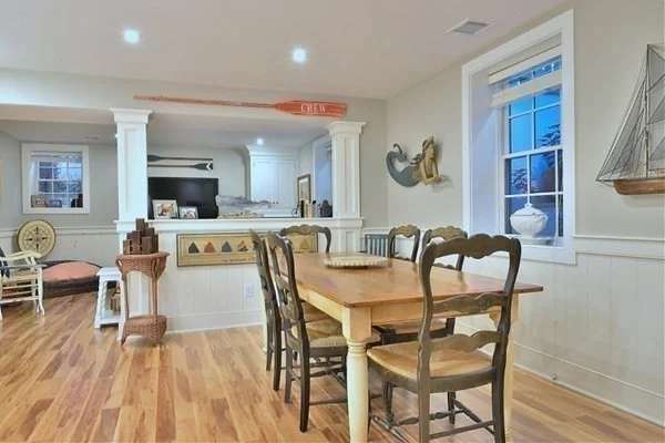 7 bed, 4+ bath apartment for rent at 78 Milk St, Cisco — photo 15 of 16