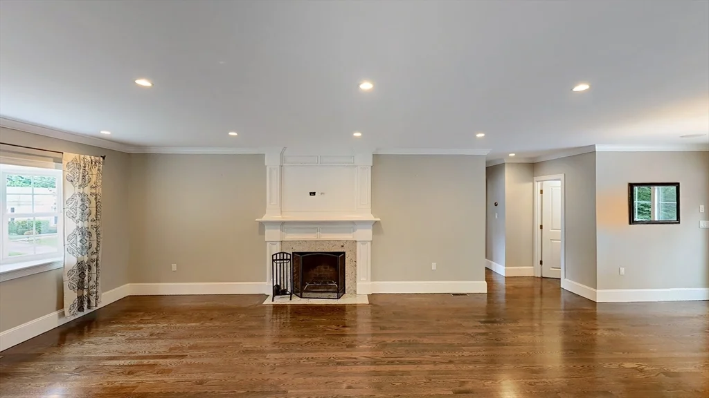 4 bed, 3 bath apartment for rent at 78 Nahanton Ave, Blue Hills — photo 4 of 30