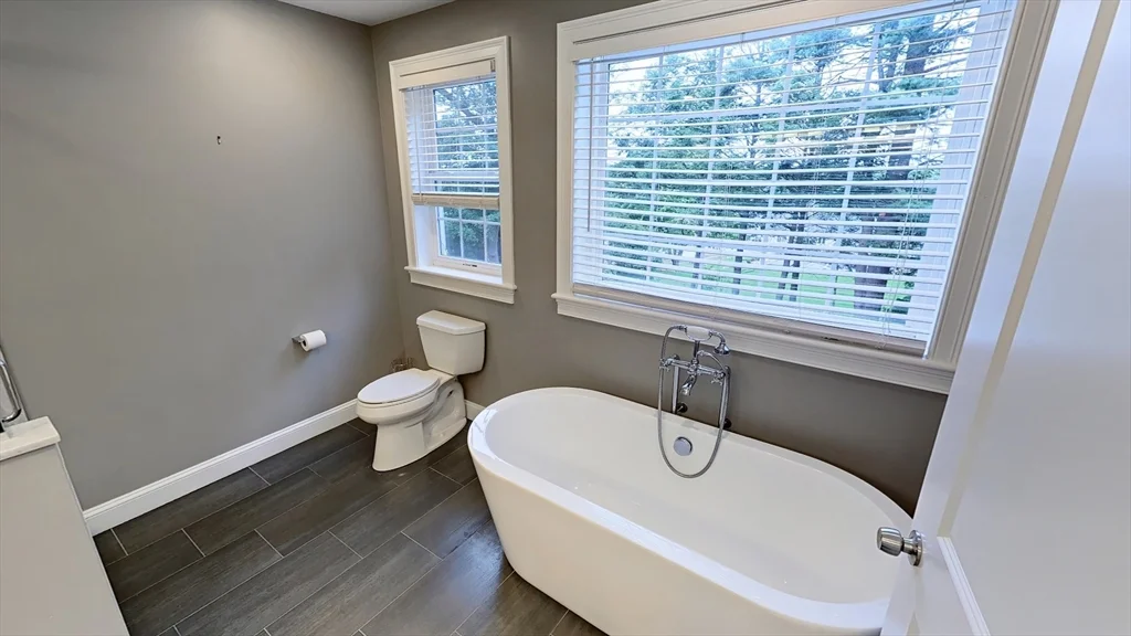 4 bed, 3 bath apartment for rent at 78 Nahanton Ave, Blue Hills — photo 16 of 30