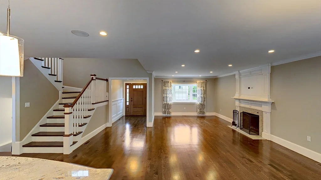 4 bed, 3 bath apartment for rent at 78 Nahanton Ave, Blue Hills — photo 3 of 30