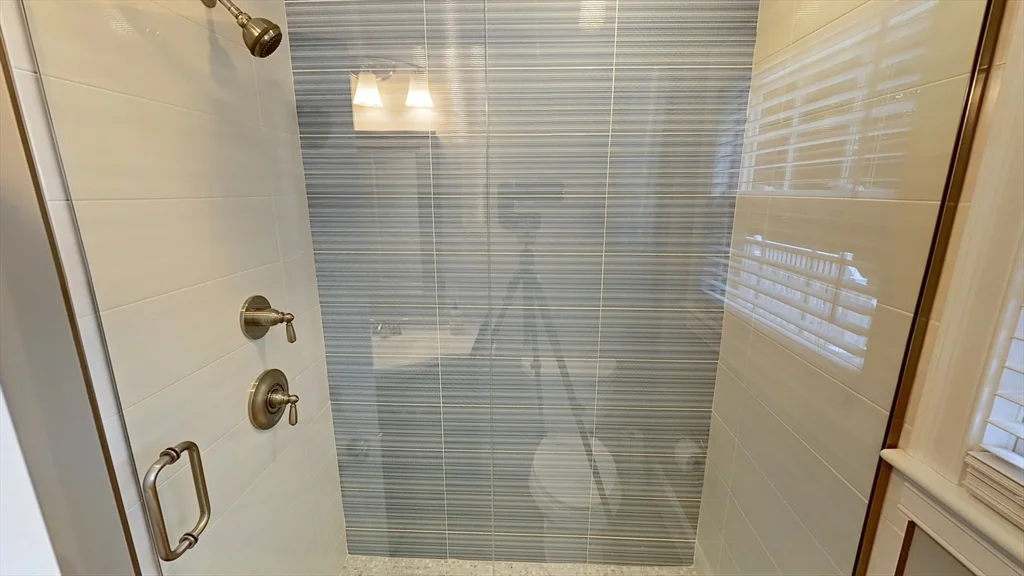 4 bed, 3 bath apartment for rent at 78 Nahanton Ave, Blue Hills — photo 12 of 30