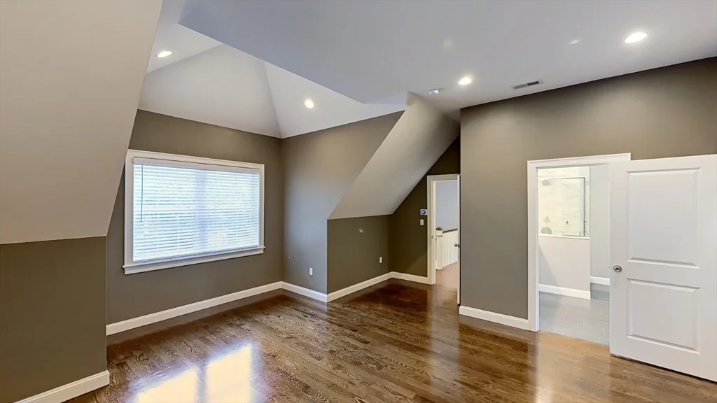 4 bed, 3 bath apartment for rent at 78 Nahanton Ave, Blue Hills — photo 13 of 30