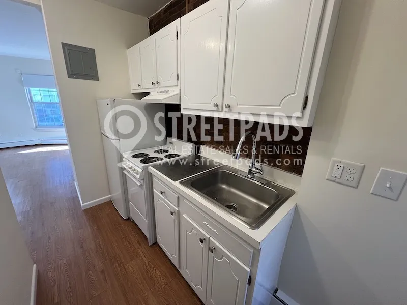1 bed, 1 bath apartment for rent at 78 South Huntington Ave Unit 1, Mission Hill — photo 11 of 21