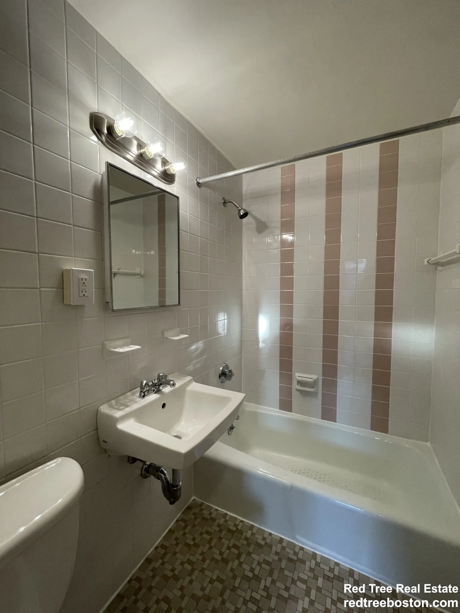 1 bed, 1 bath apartment for rent at 78 South Huntington Ave Unit 2, Mission Hill — photo 6 of 7