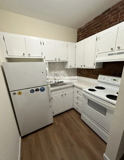 Studio bed, 1 bath apartment for rent at 78 South Huntington Ave Unit 21P, Jamaica Plain — photo 4 of 5