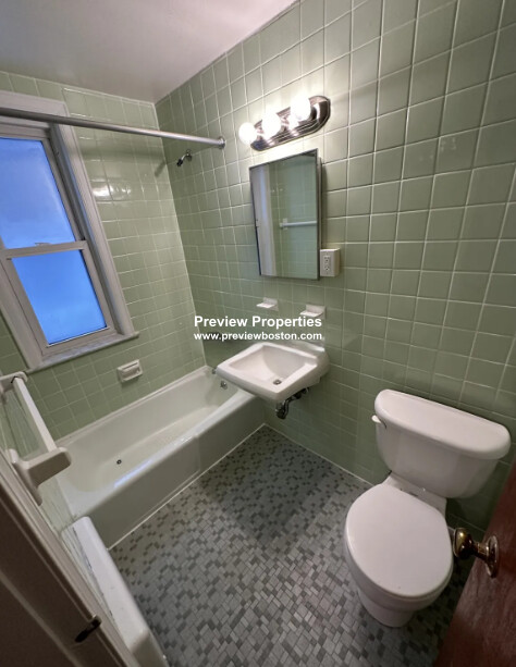 Studio bed, 1 bath apartment for rent at 78 South Huntington Ave Unit 21P, Jamaica Plain — photo 5 of 5