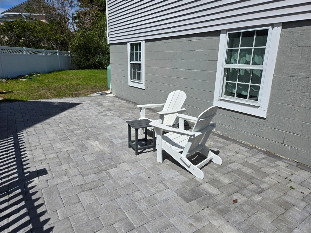 1 bed, 1 bath apartment for rent at 78 Southern Unit A, Newbury — photo 8 of 12