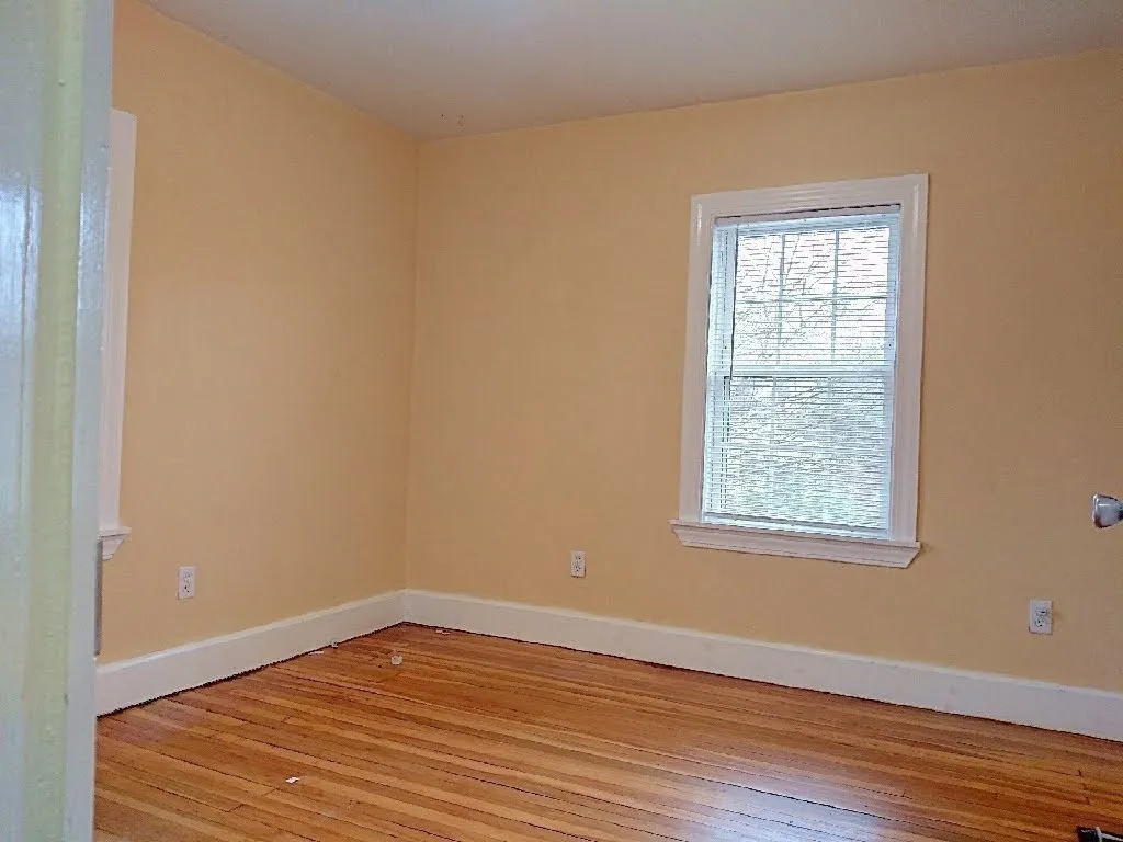 3 bed, 1 bath apartment for rent at 78 Summer St Unit 0, Weymouth — photo 6 of 25