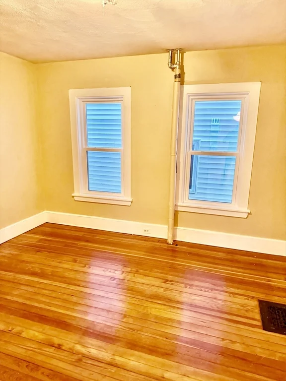 3 bed, 1 bath apartment for rent at 78 Summer St Unit 1, Everett — photo 9 of 22