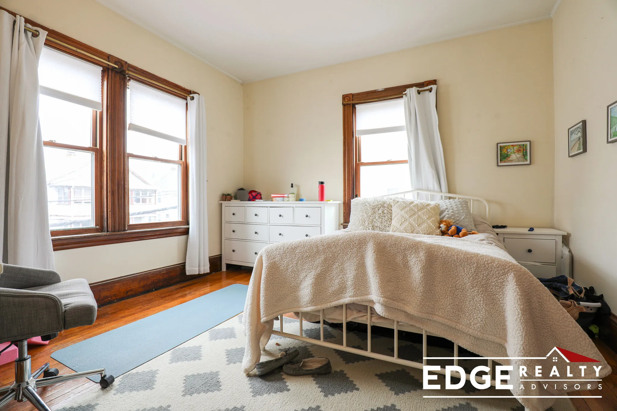 3 bed, 2 bath apartment for rent at 78 Surrey St Unit 1, Brighton — photo 8 of 11