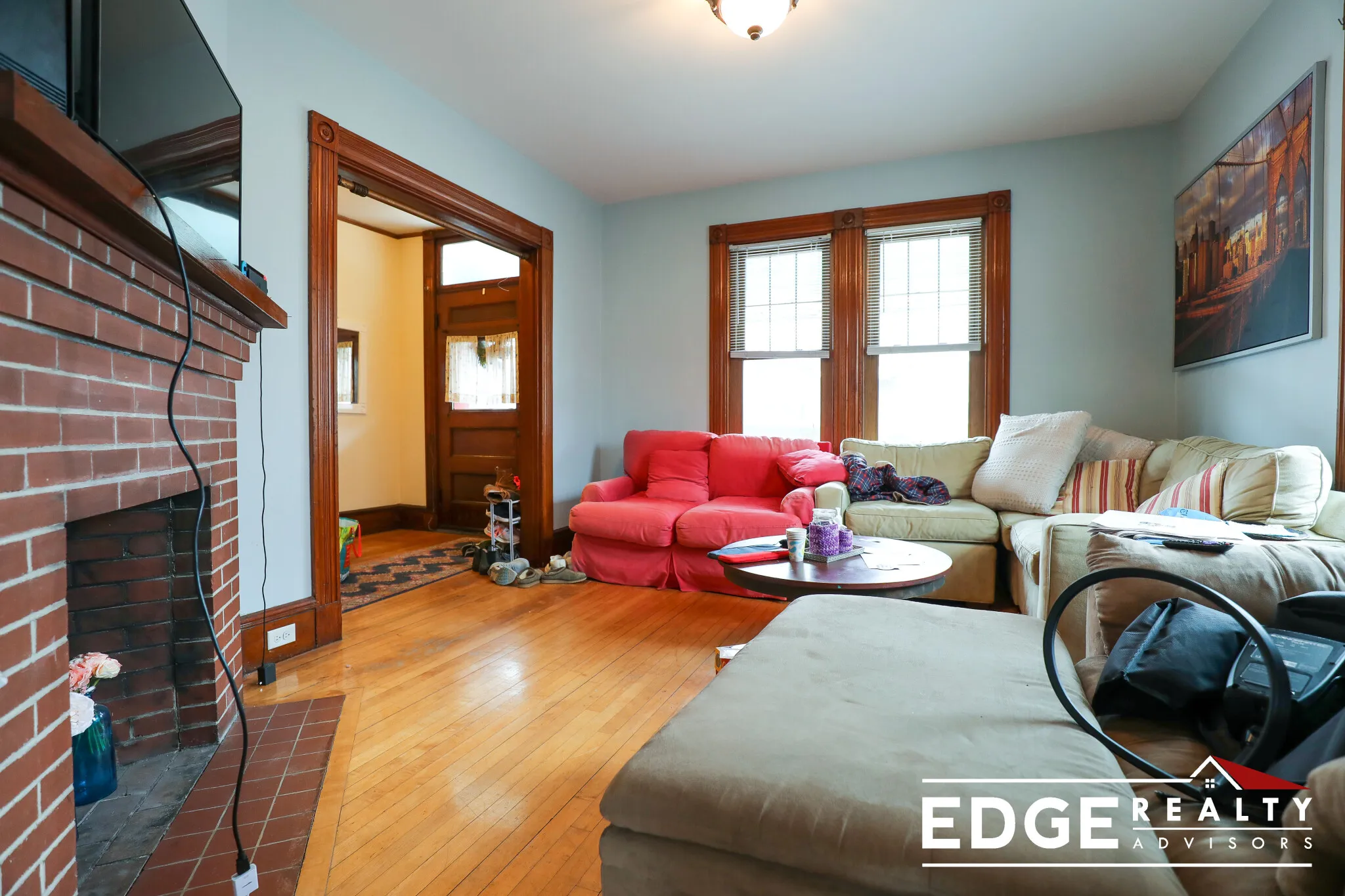 3 bed, 2 bath apartment for rent at 78 Surrey St Unit 1, Brighton — photo 2 of 11