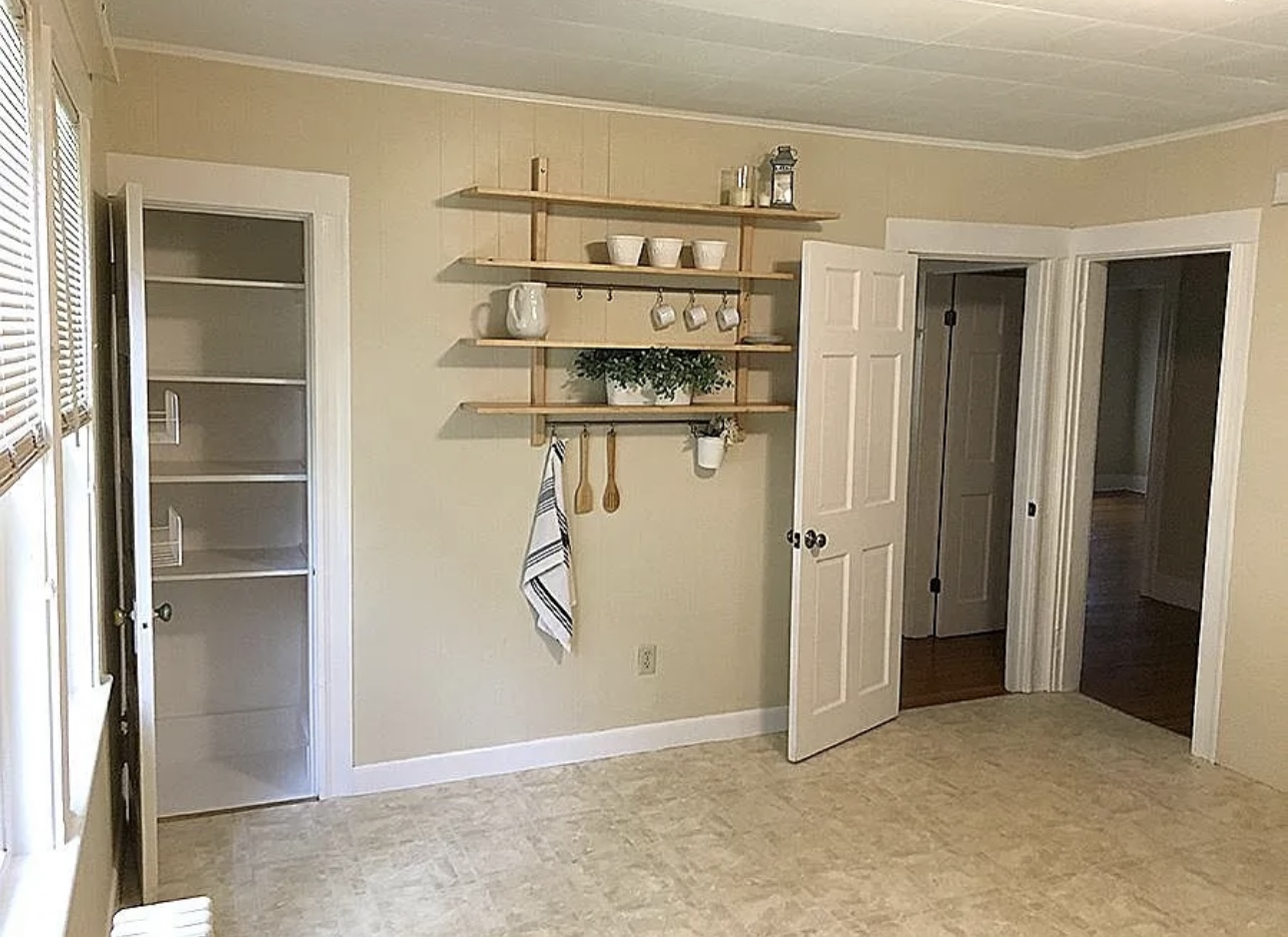 2 bed, 1 bath apartment for rent at 78 Temple Ave Unit 1, Winthrop — photo 4 of 12