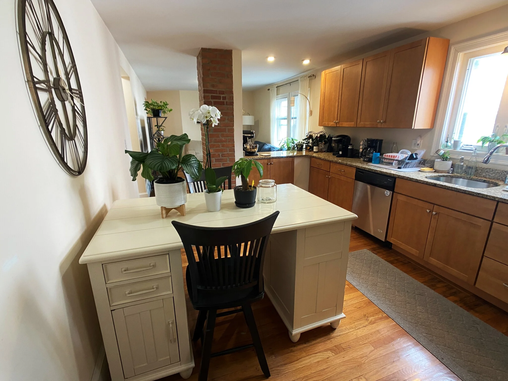 3 bed, 1 bath apartment for rent at 78 Ten Hills Rd Unit 1, Ten Hills — photo 9 of 28