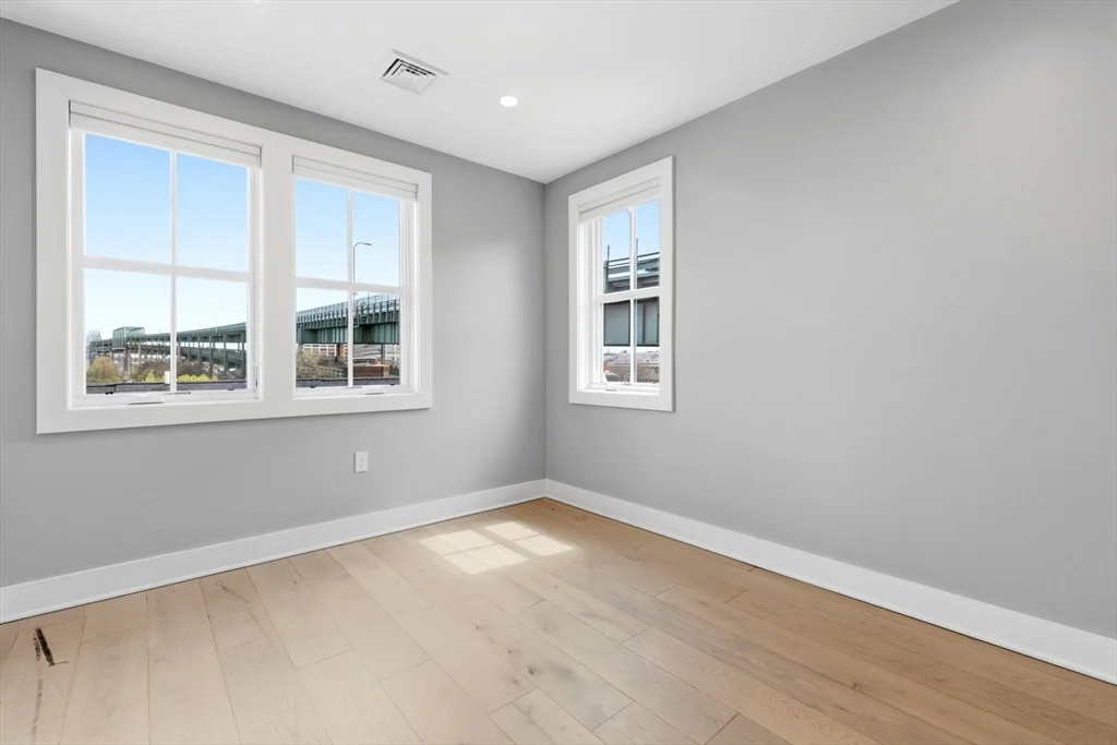 4 bed, 2 bath apartment for rent at 78 Tremont St Unit 78, Charlestown — photo 20 of 31