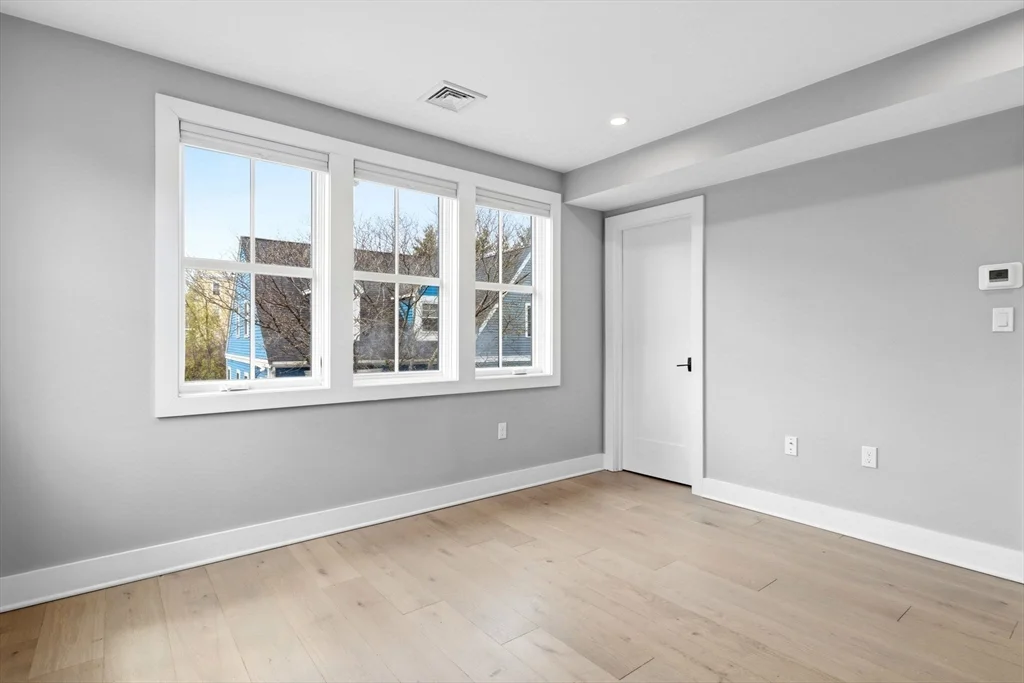 4 bed, 2 bath apartment for rent at 78 Tremont St Unit 78, Charlestown — photo 25 of 31