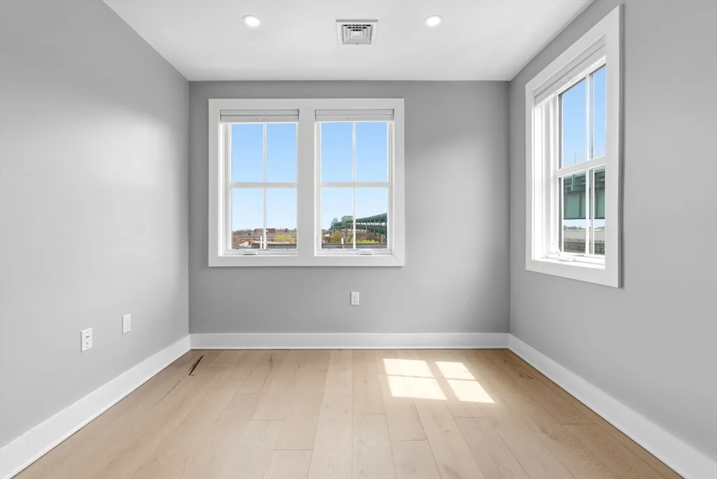 4 bed, 2 bath apartment for rent at 78 Tremont St Unit 78, Charlestown — photo 21 of 31