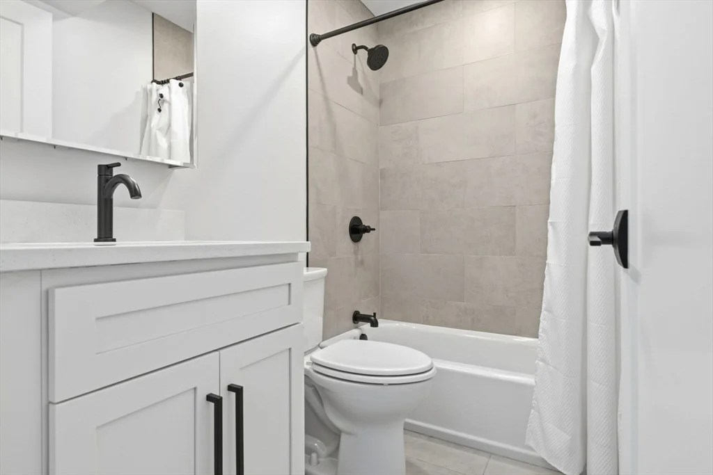 4 bed, 2 bath apartment for rent at 78 Tremont St Unit 78, Charlestown — photo 27 of 31