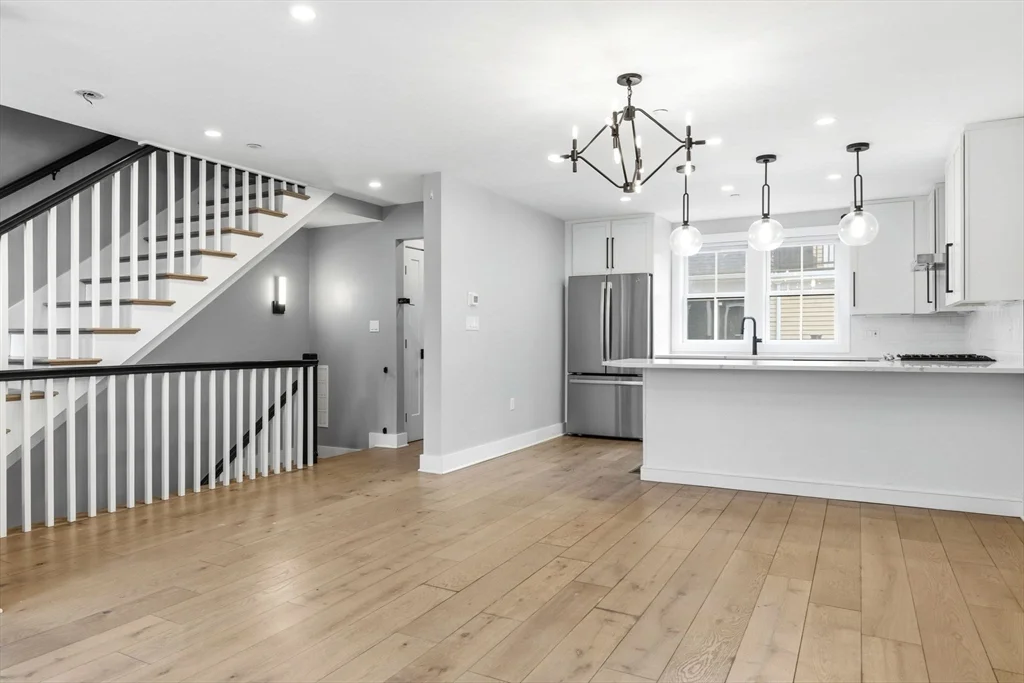 4 bed, 2 bath apartment for rent at 78 Tremont St Unit 78, Charlestown — photo 7 of 31