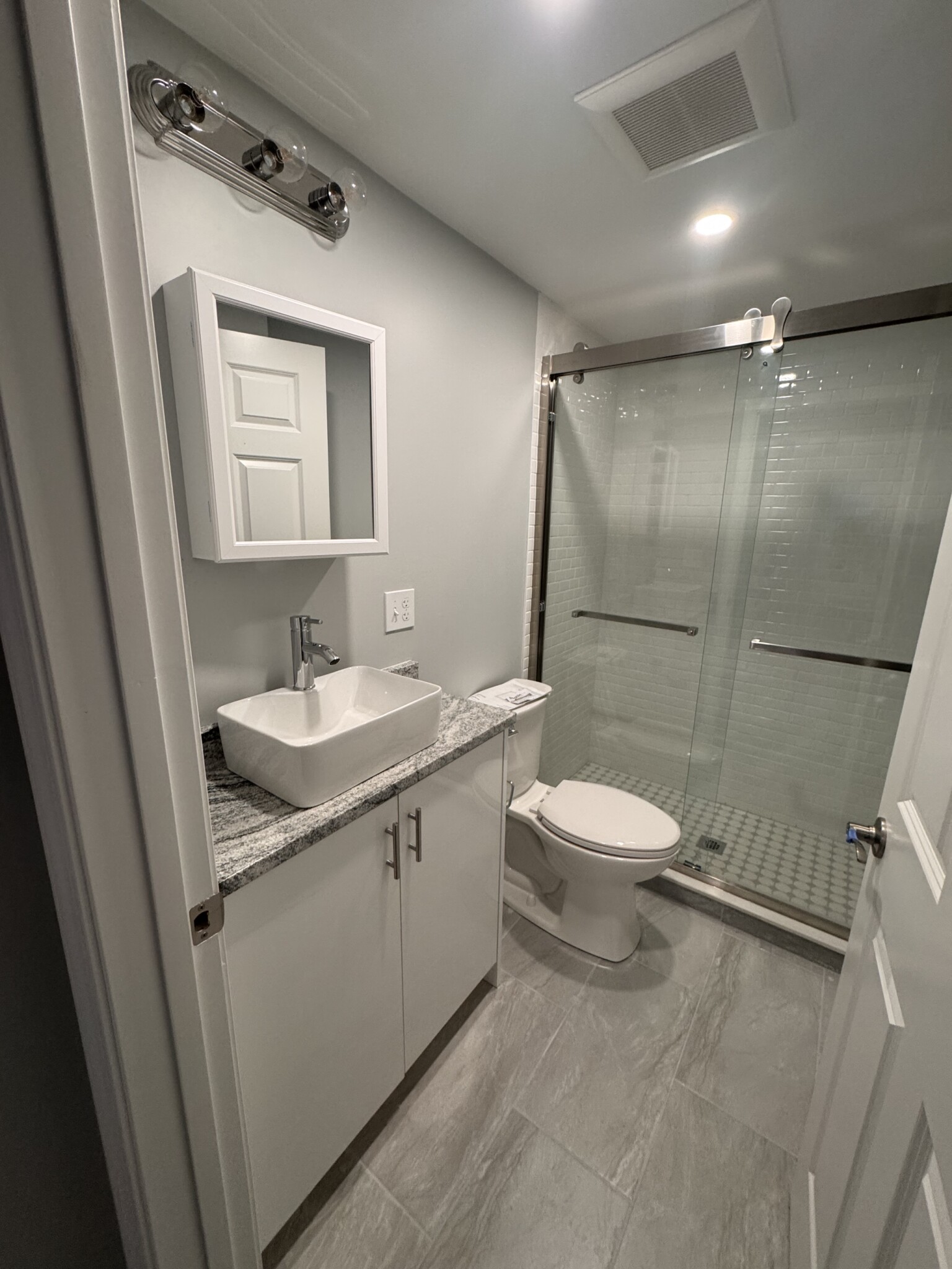 2 bed, 1 bath apartment for rent at 78 Tyler St Unit 4, Chinatown — photo 10 of 12