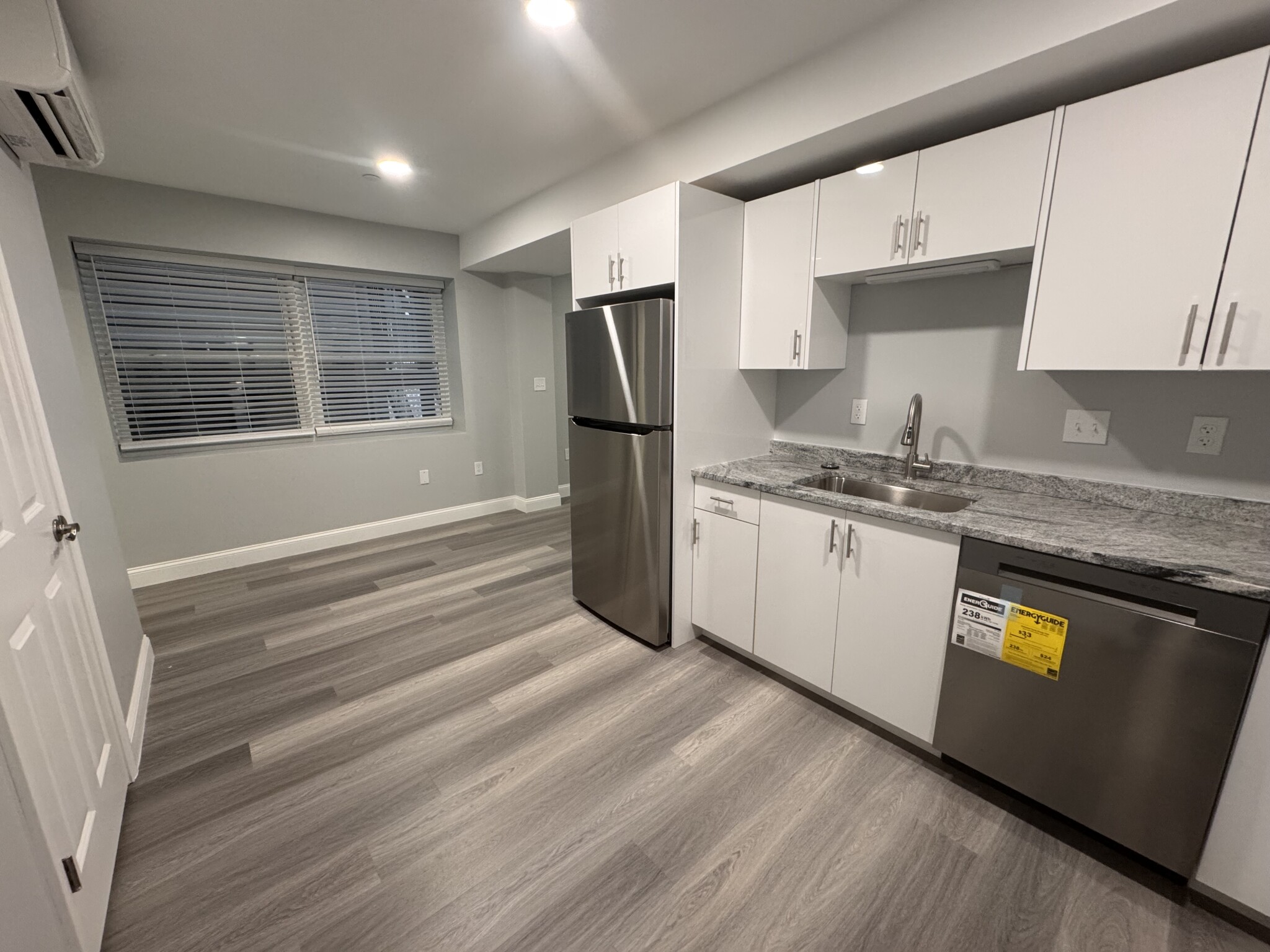 2 bed, 1 bath apartment for rent at 78 Tyler St Unit 4, Chinatown — photo 2 of 12