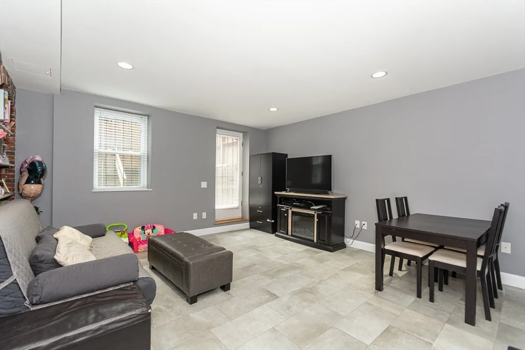 1 bed, 1 bath apartment for rent at 78 W Concord St Unit 2, South End — photo 8 of 29