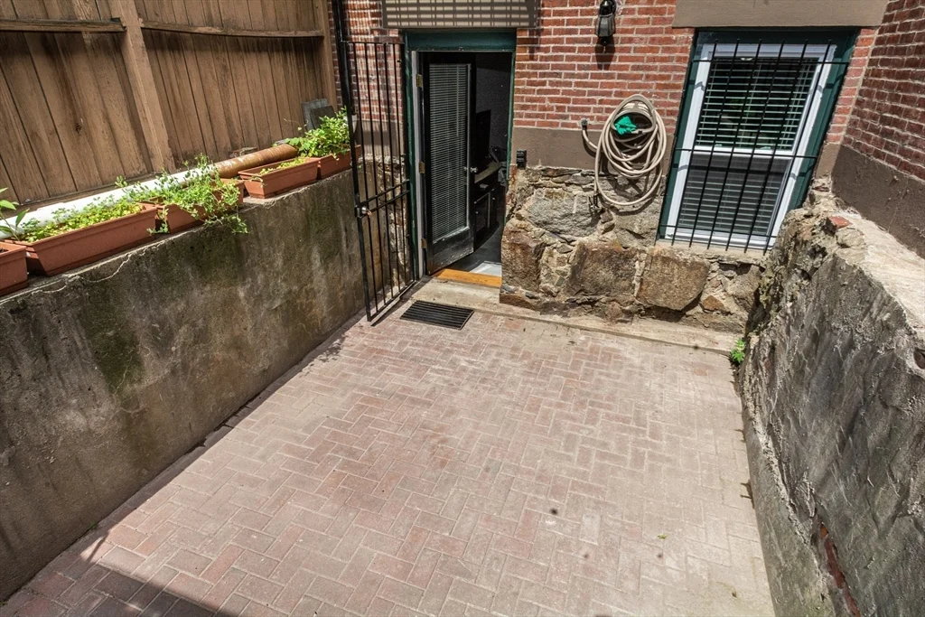 1 bed, 1 bath apartment for rent at 78 W Concord St Unit 2, South End — photo 27 of 29