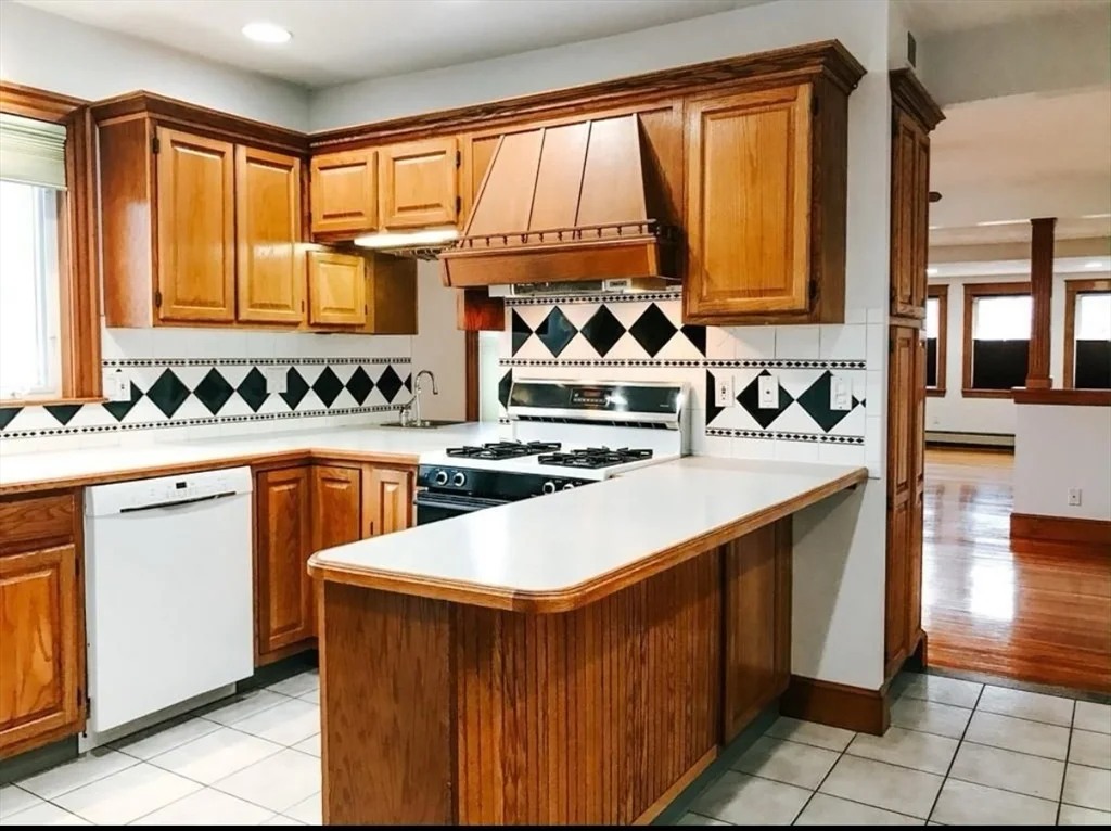 2 bed, 1 bath apartment for rent at 78 Webster St Unit 1, Medford — photo 1 of 14