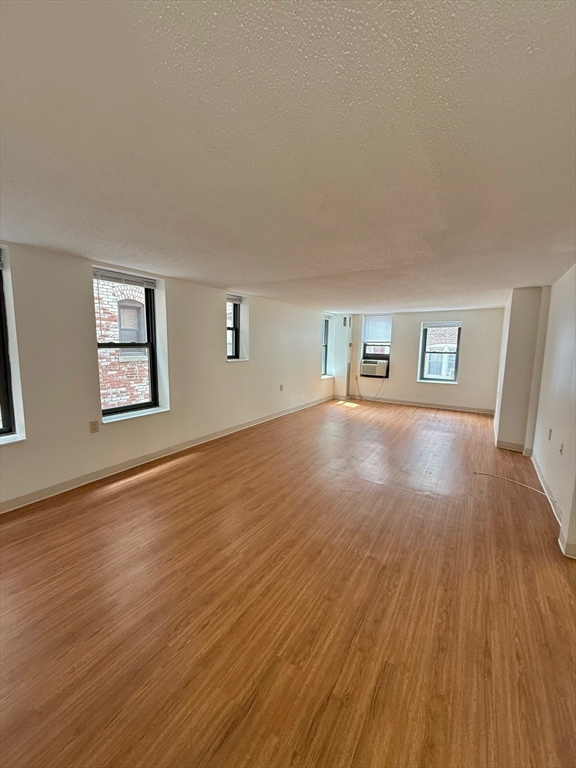 2 bed, 1 bath apartment for rent at 78 Westland Ave Unit 304, Fenway