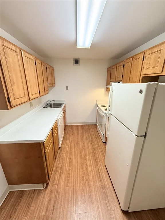 2 bed, 1 bath apartment for rent at 78 Westland Ave Unit 304, Fenway — photo 6 of 13