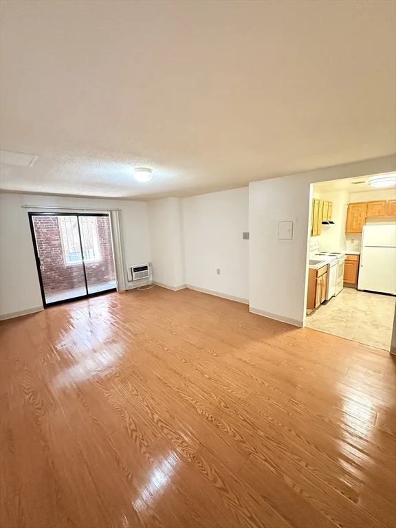 2 bed, 1 bath apartment for rent at 78 Westland Ave Unit G4, Fenway — photo 1 of 13