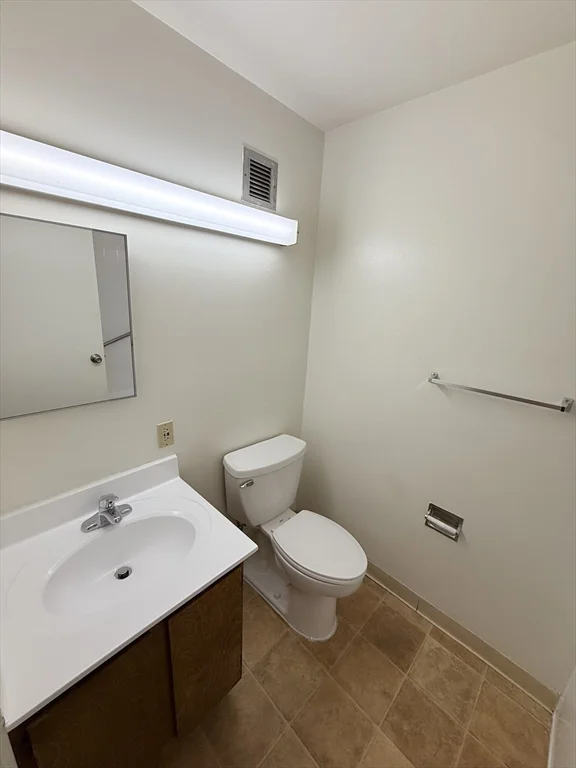 2 bed, 1 bath apartment for rent at 78 Westland Ave Unit G4, Fenway — photo 10 of 13