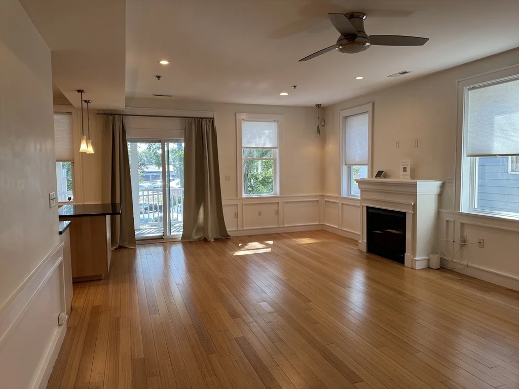 2 bed, 2 bath apartment for rent at 782 Dorchester Ave Unit 4, Dorchester — photo 2 of 21