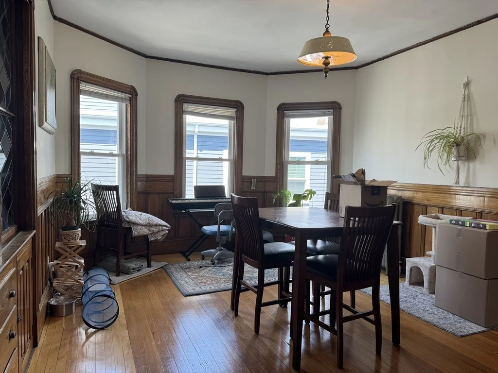 3 bed, 1 bath apartment for rent at 783 E 4th Unit 3, South Boston — photo 9 of 19