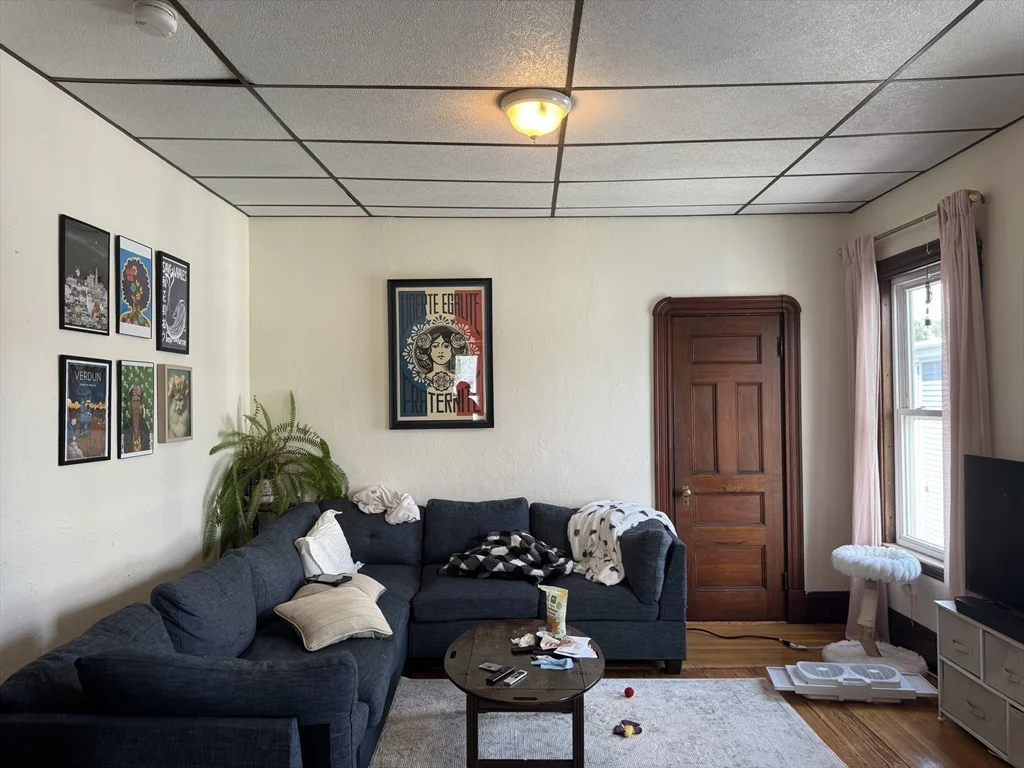 3 bed, 1 bath apartment for rent at 783 E 4th Unit 3, South Boston — photo 2 of 19