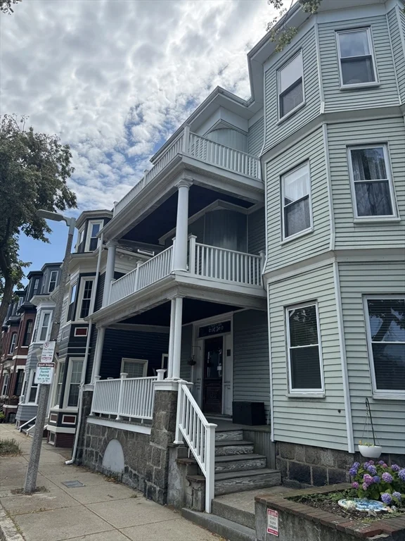 3 bed, 1 bath apartment for rent at 783 E 4th Unit 3, South Boston — photo 19 of 19