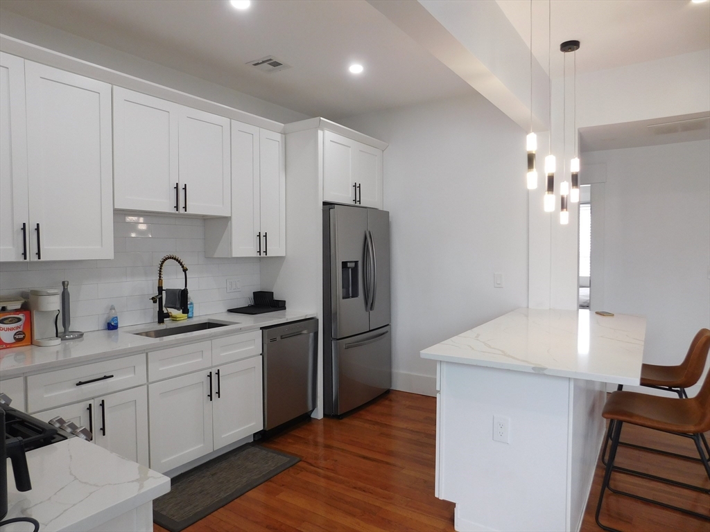 3 bed, 2 bath apartment for rent at 783 Washington St Unit 2, Dorchester — photo 15 of 30