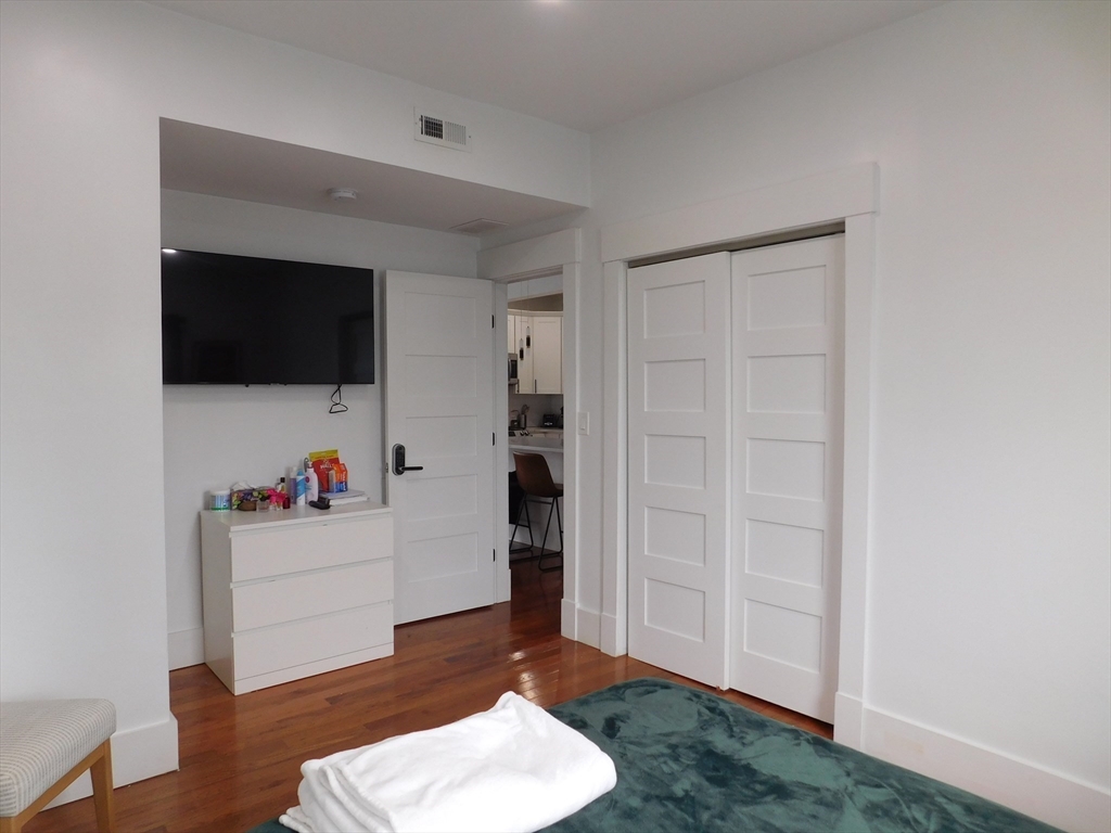 3 bed, 2 bath apartment for rent at 783 Washington St Unit 2, Dorchester — photo 19 of 30