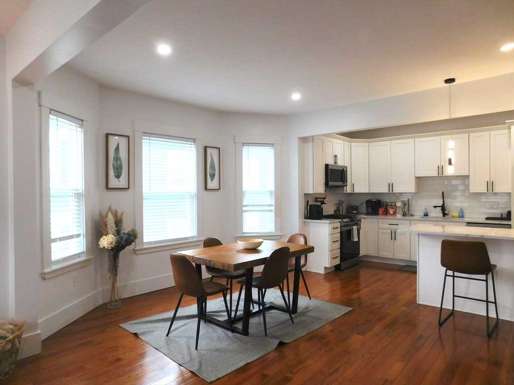 3 bed, 2 bath apartment for rent at 783 Washington St Unit 2, Dorchester — photo 8 of 30