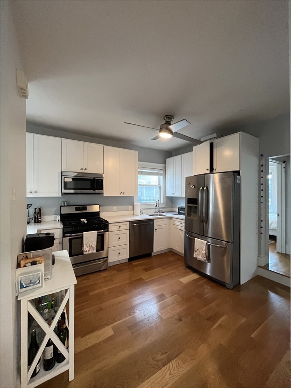 3 bed, 1 bath apartment for rent at 784 East 3rd St Unit 2, South Boston — photo 6 of 9