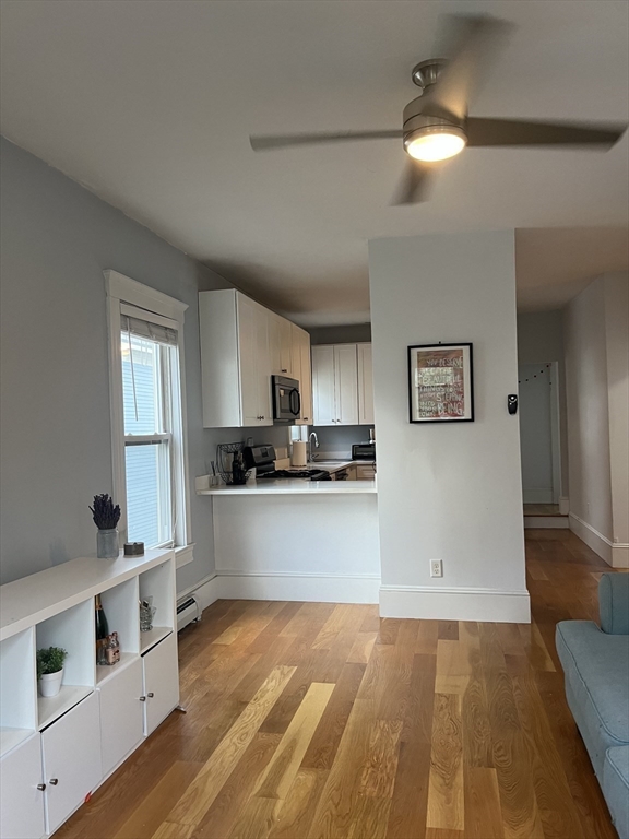 3 bed, 1 bath apartment for rent at 784 East 3rd St Unit 2, South Boston — photo 7 of 9